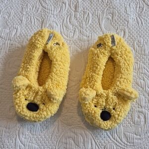 Winnie the Pooh women's M/L sherpa slippers, have gripper dots on bottom VGUC